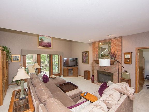 2nd image of 621 Red Rock Dr