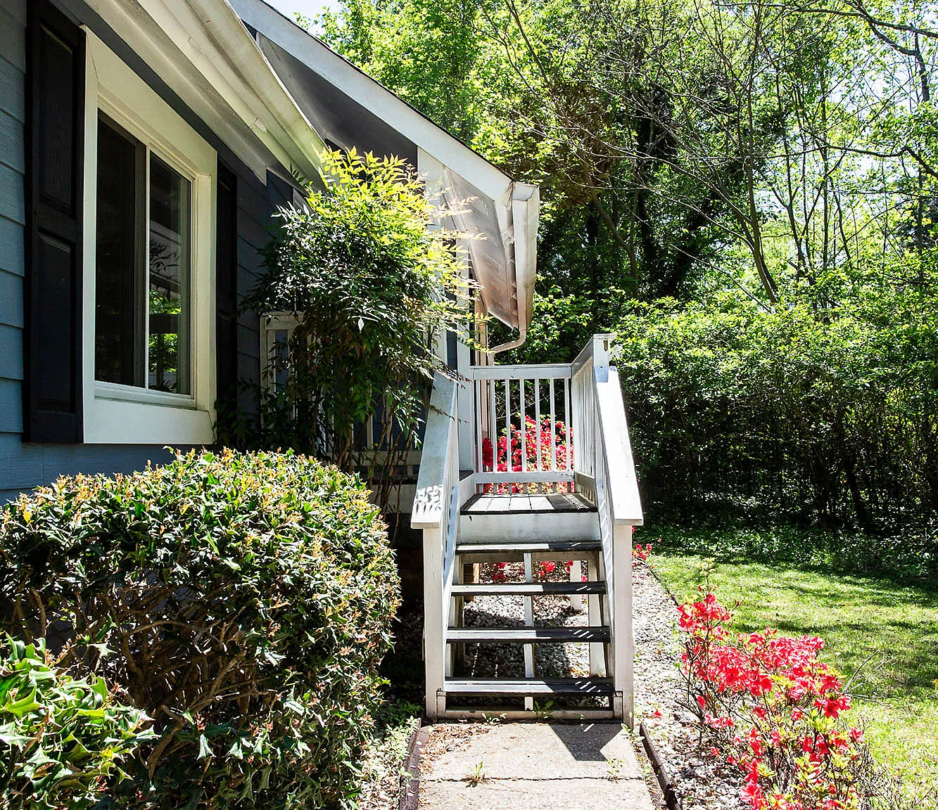 3 bed, 2556 sqft, $3,100 — Photo 3