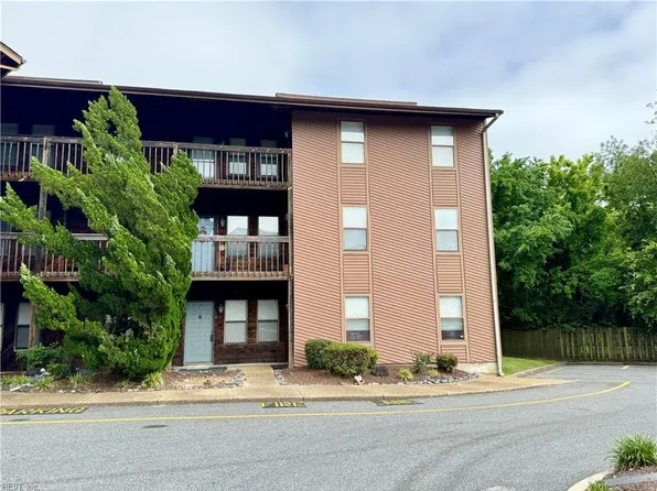 8530 Tidewater Dr APT 115, Norfolk, VA 23503