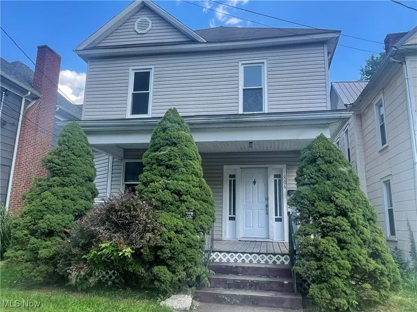 1806 Covert St, Parkersburg, WV 26101