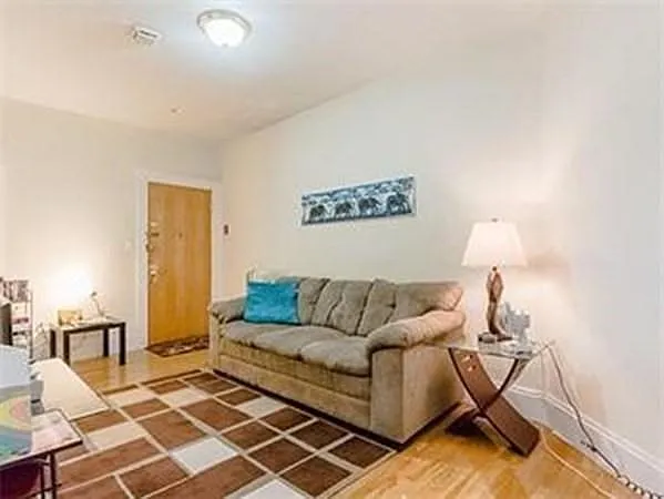52 Cummings Rd #5 — Photo 9