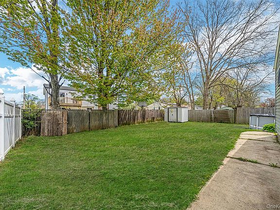4th image of 206 Prospect Place