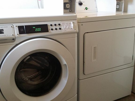 4th image of 3202 Moorpark Ave #4