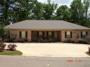 3604 Essex St, Hattiesburg, MS 39402