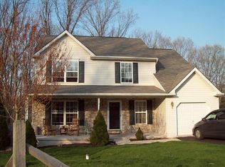 184 Ivy Ln, Zieglersville, PA 19492