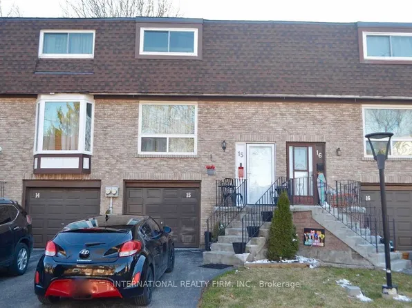 222 Pearson St Unit 15, Oshawa, ON L1G 7C6