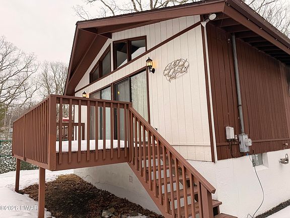 2nd image of 110 Spring Dr