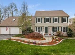 7 Overlook Dr, North Branford, CT 06471