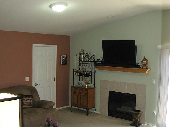 04 Family Room