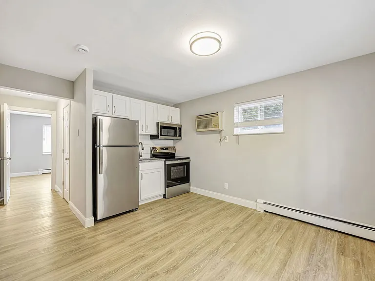 Twin Terrace Apartments — Photo 18