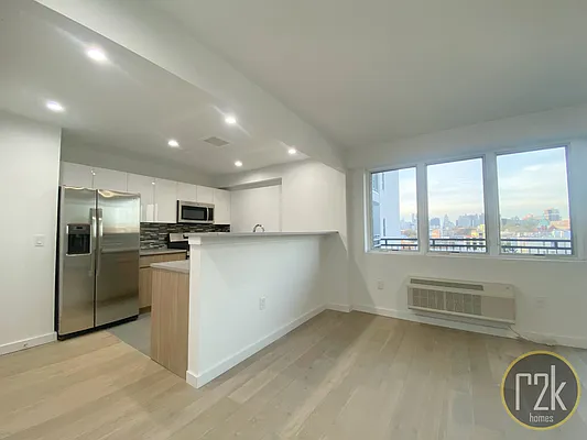 Rented by Realty 2000 Corp | media 8