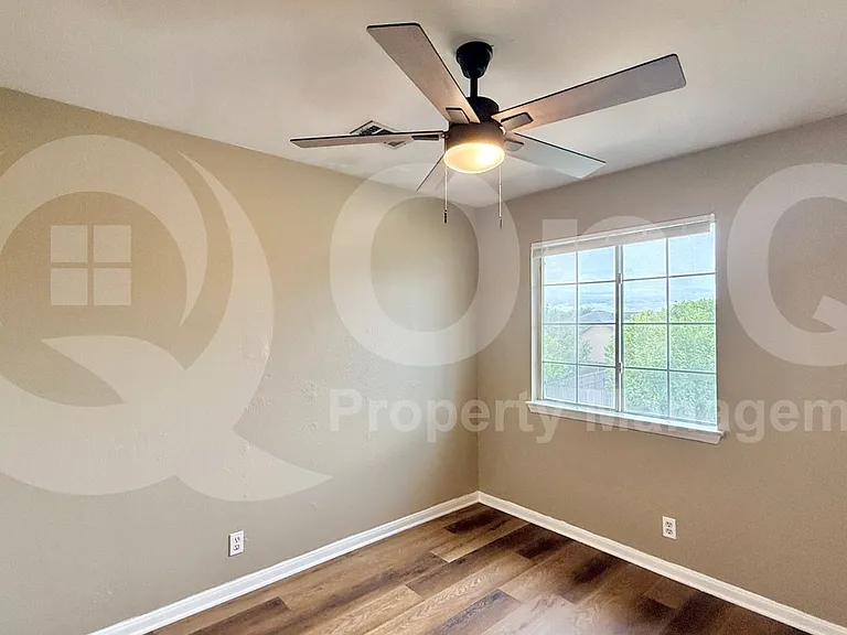 1512 Saint Leger St — Photo 12