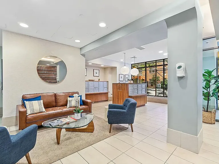 535 W 52nd St #8H — Photo 14