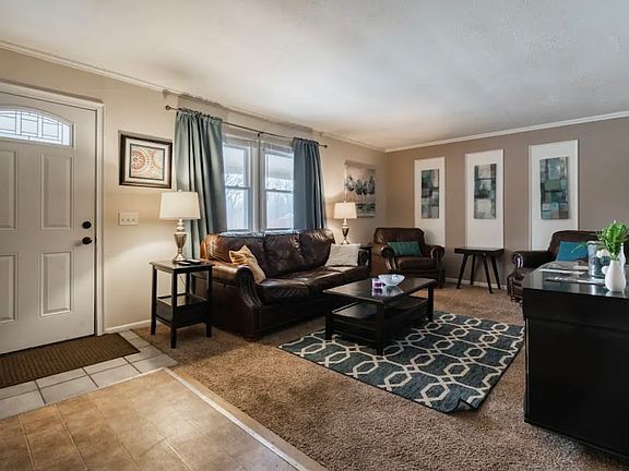 2nd image of 3888 Agler Rd