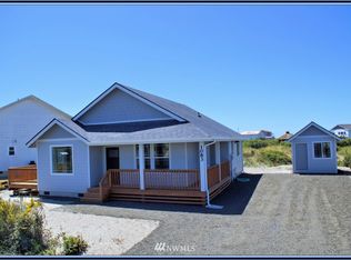 1083 Crestshire Loop, Ocean Shores, WA 98569