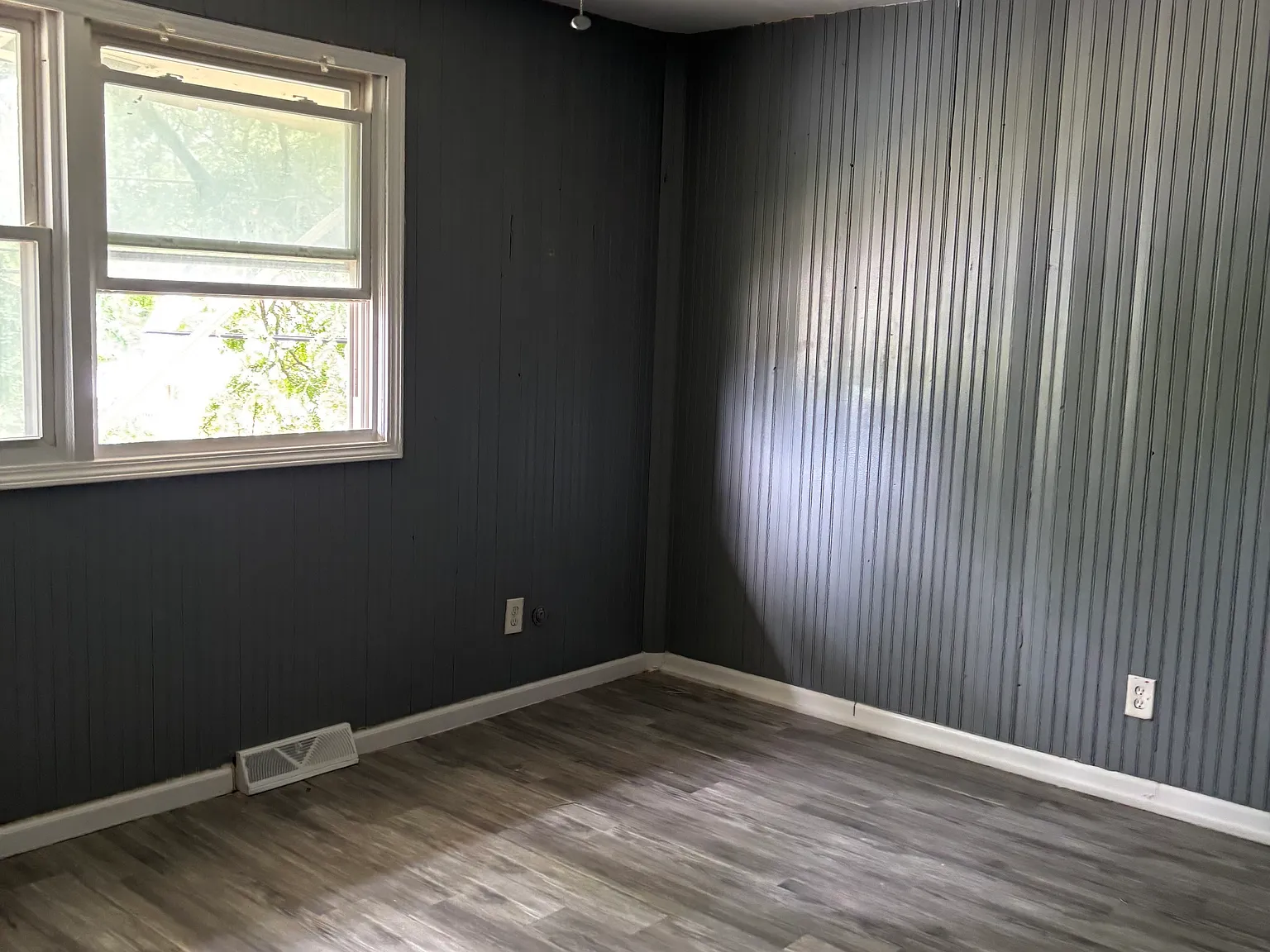4 bed, 1.5 bath, 1296 sqft, $1,300 — Photo 4