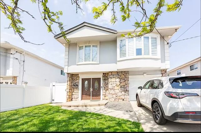 1st image of 85 Scranton Ave #1A