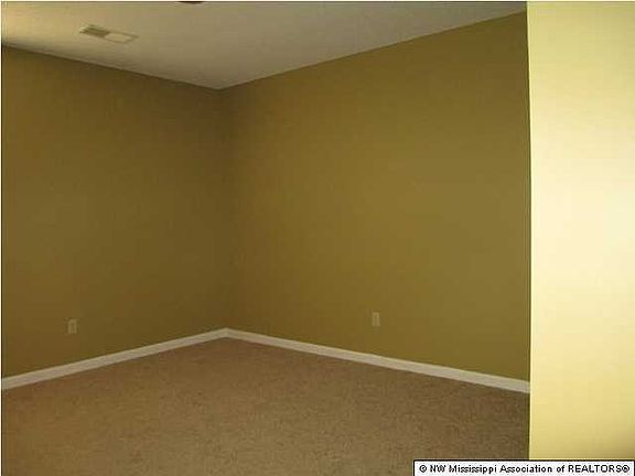 5th image of 5836 Garden Walk W