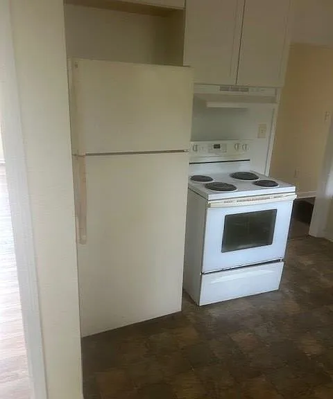 2801 Fern St — Photo 2