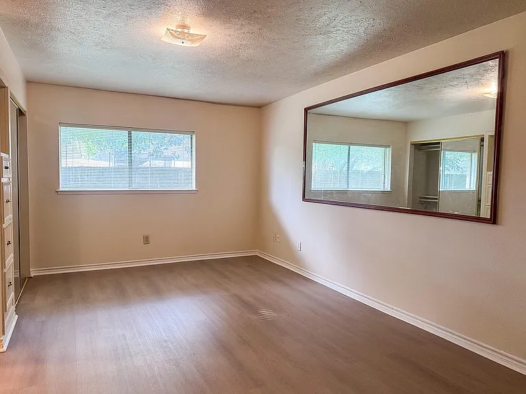 14418 Moorfield Dr — Photo 19