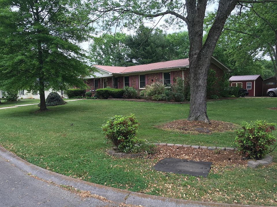 1st image of 1613 Magnolia Dr