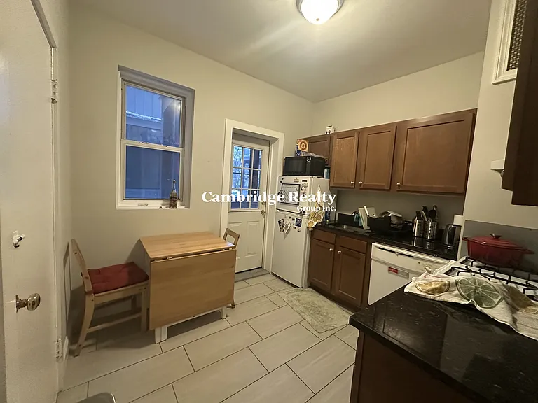 12 Farrington Ave #2T — Photo 2