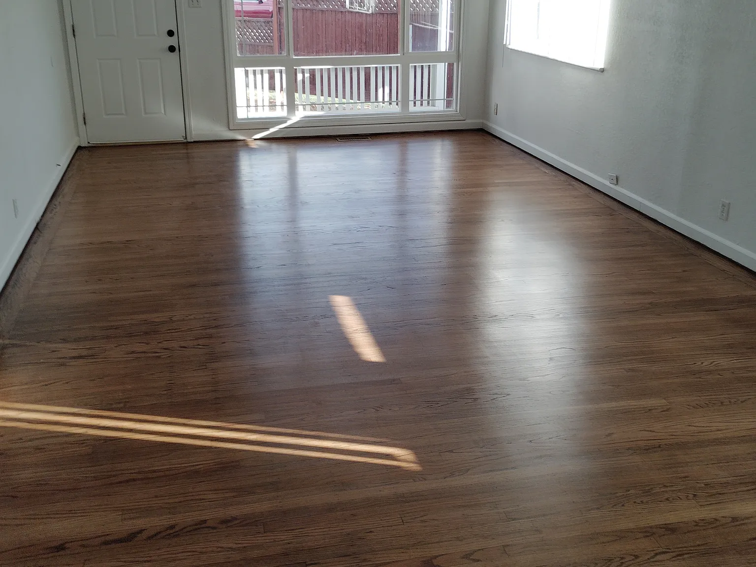 3 bed, 1169 sqft, $3,750 — Photo 3