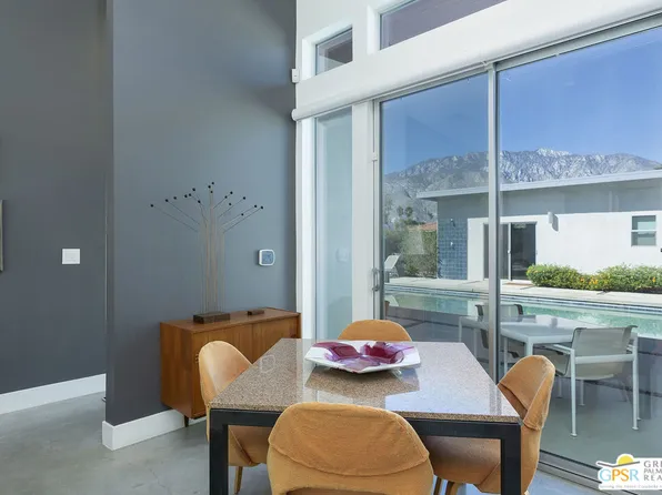 2990 N Farrell Dr, Palm Springs, CA 92262