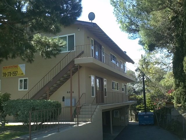2nd image of 6046 S Pacific Coast Hwy APT E