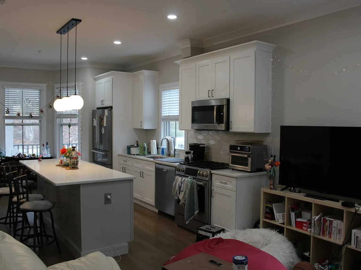5 bed, $8,600 — Photo 3
