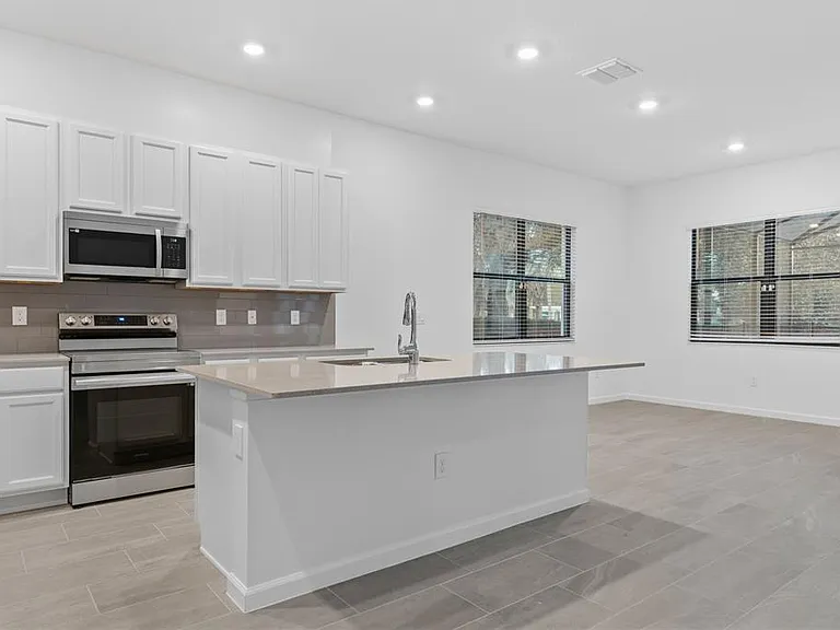 1205 Butterfly Orchid Rd — Photo 5