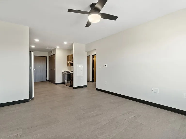 275 Lofts at Kingston Yard — Photo 90