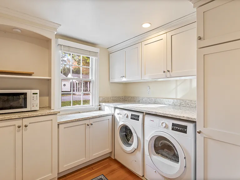 12 Elm St — Photo 13