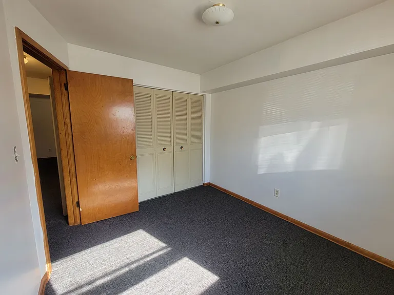 1310 Maryland Ave E — Photo 28