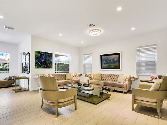 Porcelanosa tile on 1st lvl.