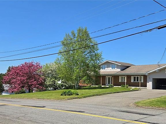 2nd image of 245 Beaulieu St