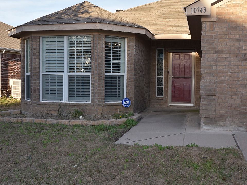 1st image of 10748 Braemoor Dr