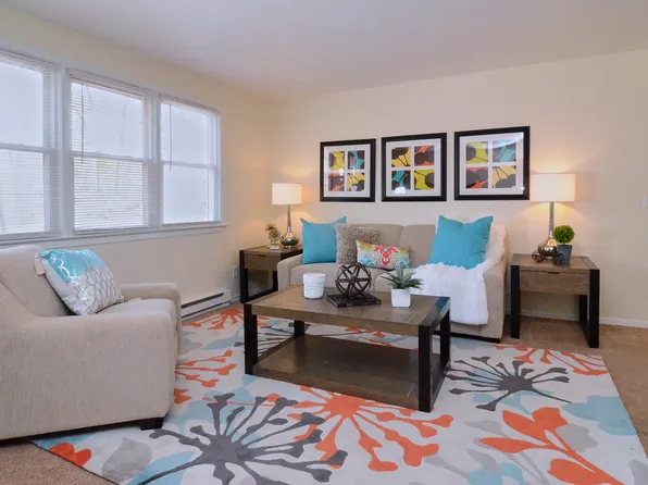 Briarwood Apartments, 43-59 Briarwood Ln #45-A, Branford, CT 06405