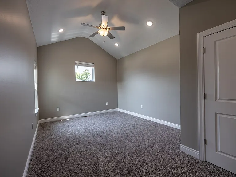 1212 William Pl — Photo 9