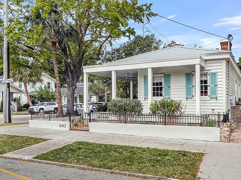 440 Sumter St — Photo 1