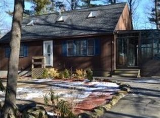 5 Dow Ln, Center Barnstead, NH 03225