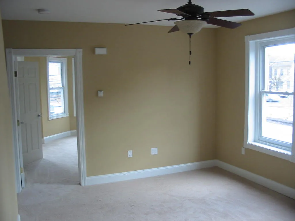 2 bed, 1100 sqft, $1,450 — Photo 2