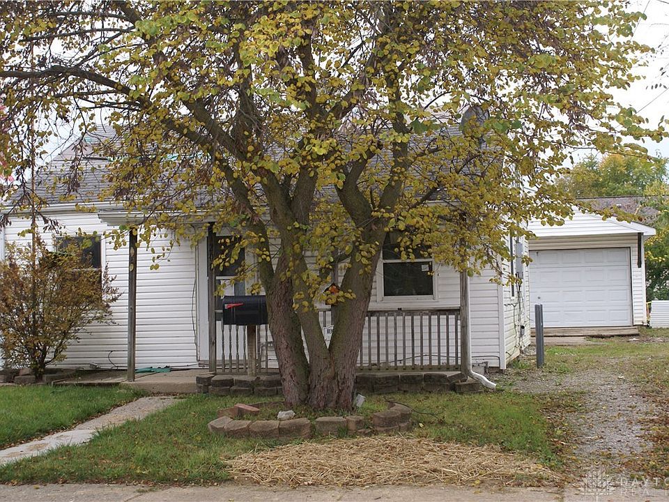 1st image of 208 Cedarbrook Dr