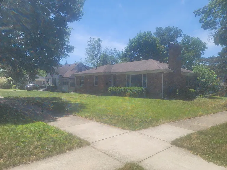 719 Bristol Ave NW — Photo 15