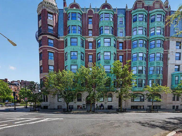 6 Charlesgate E #7 — Photo 32
