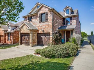 1060 Kaylie St, Grand Prairie, TX 75052