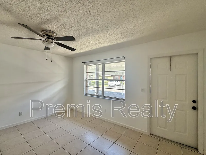 1 bed, 1.0 bath, 593 sqft, $1,395 — Photo 4