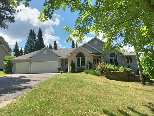 1st image of 3819 Crystal Dr