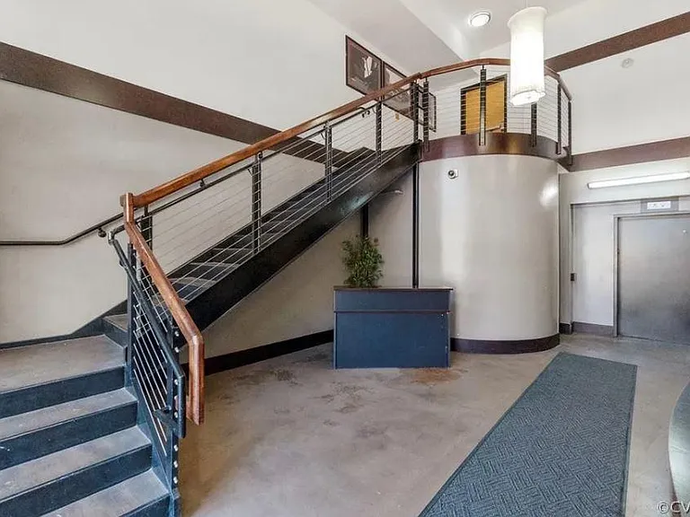 1333 W Broad St #414 — Photo 19