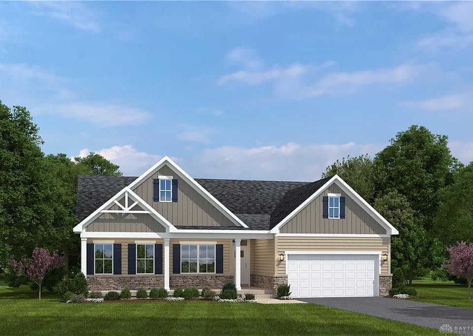 1st image of 153 W Chapel Dr